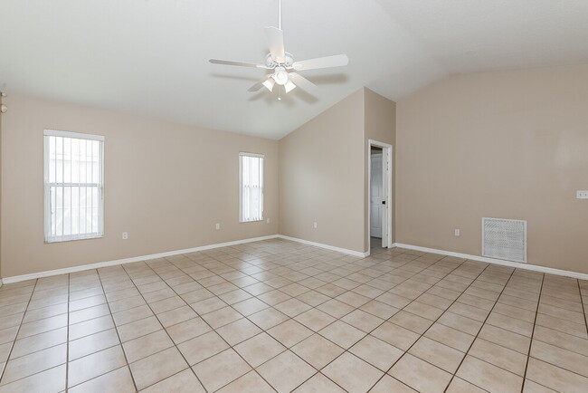 Building Photo - 6888 Mauna Loa Blvd