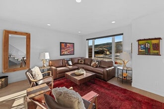 Building Photo - 85 Haverly St