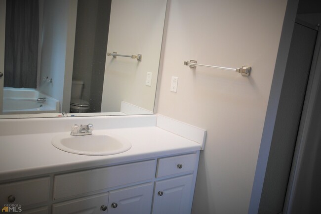 Foto del edificio - 2117 Kirkland Dr