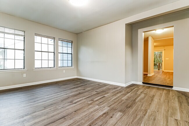 Foto del edificio - 2973 Bolton Rd