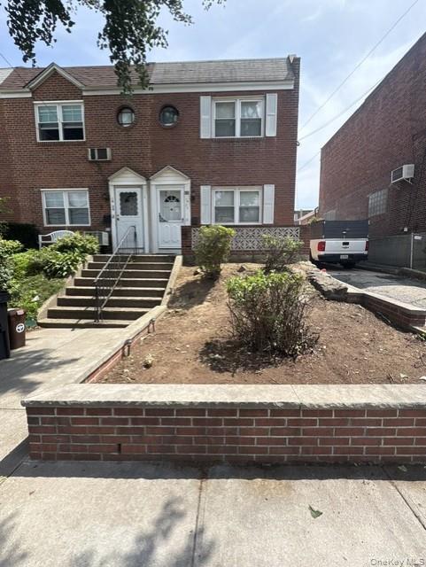 Building Photo - 10-27-27 116th St