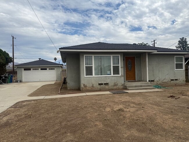 Building Photo - 7507 Lillian Ln