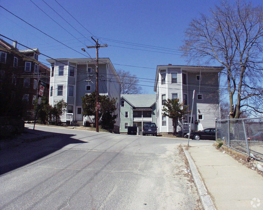 Primary Photo - 78-80 Pine St