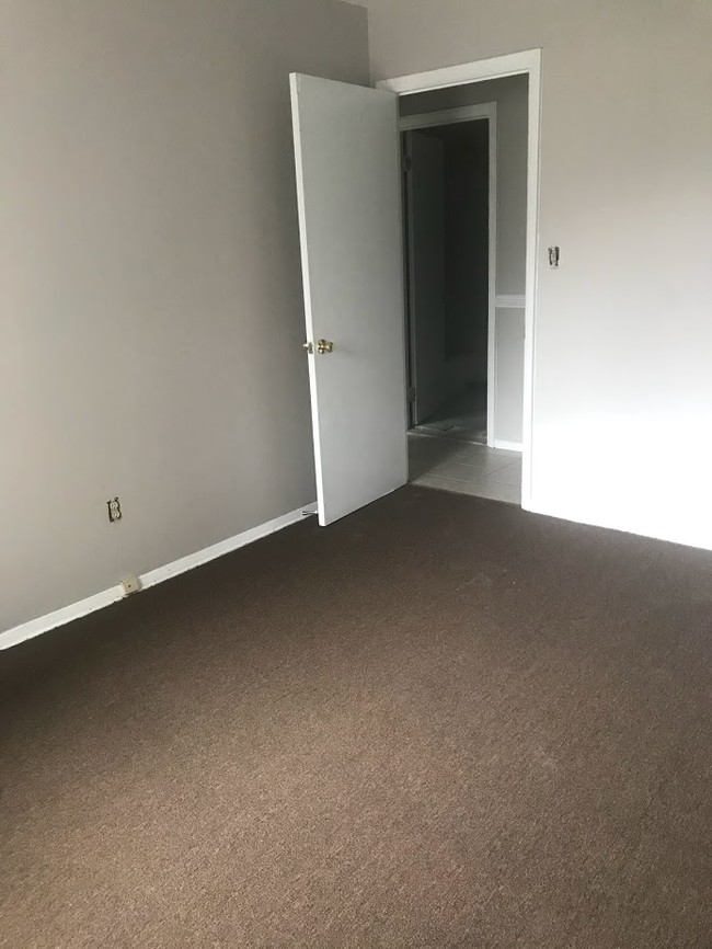 Foto del edificio - 5308 Hamilton Ave