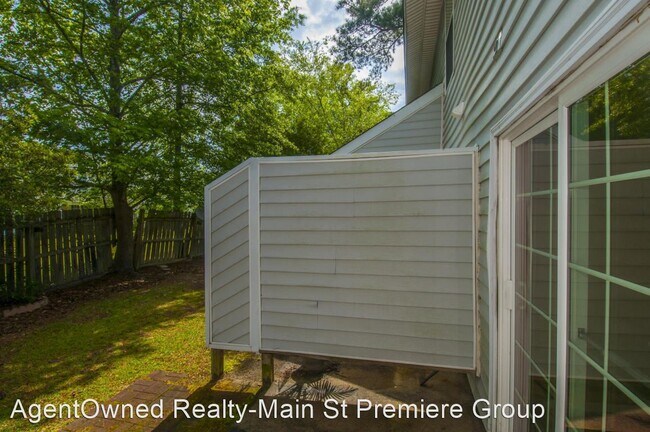 Building Photo - 2 br, 1.5 bath House - 7874 Nummie Court