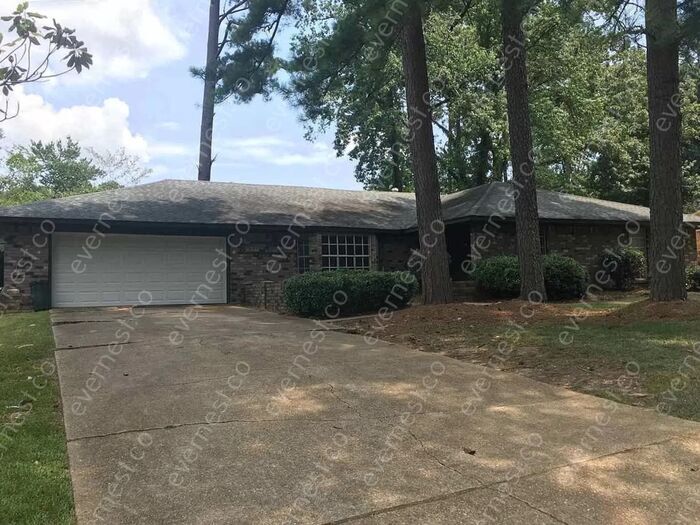 Primary Photo - 6031 Lake Trace Cir
