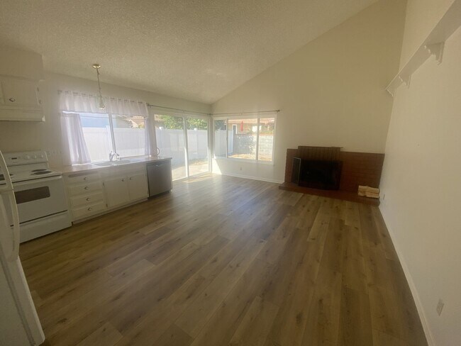 Foto del edificio - Mission Oaks Home