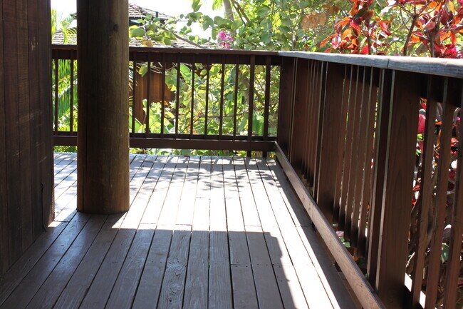 lanai de madera envolvente - 3442 Keha Dr