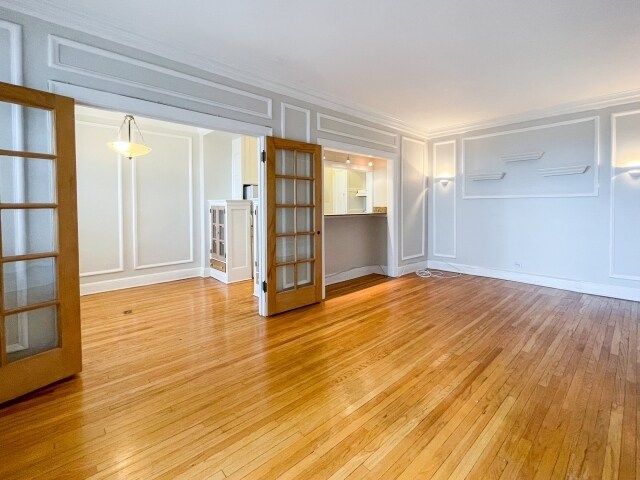 Building Photo - 3520 N Lake Shore Dr