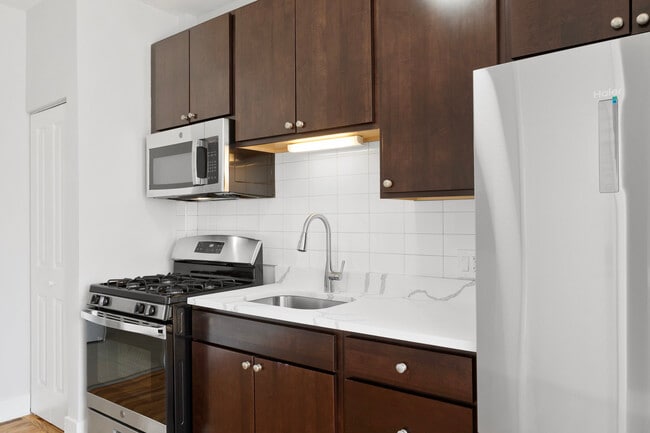 Foto del edificio - 1625 W Howard St