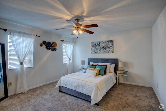 1st Bedroom - Woodway Garden Townhomes