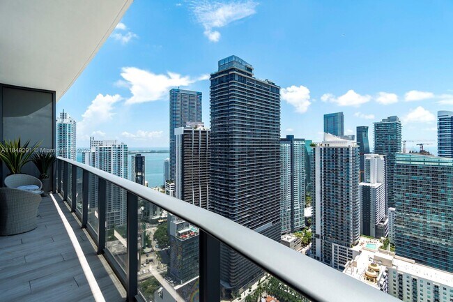 Foto del edificio - 55 SW 9th St