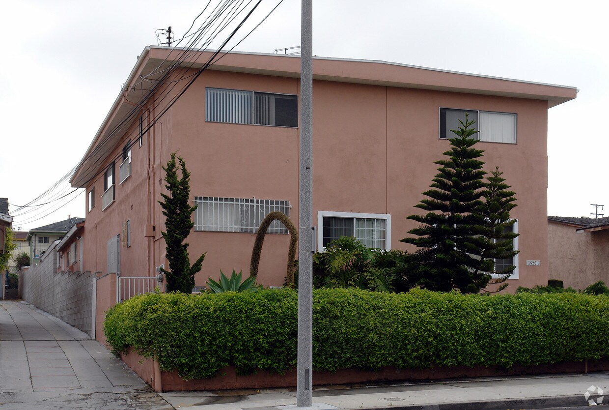 Foto del edificio - 520 N Market St