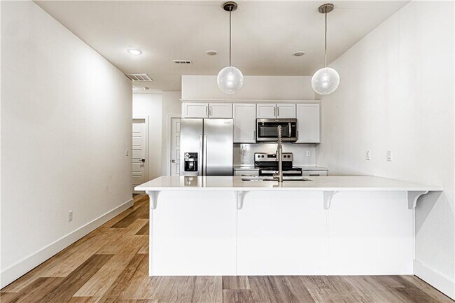 Foto del edificio - 2717 SW Livingston Square