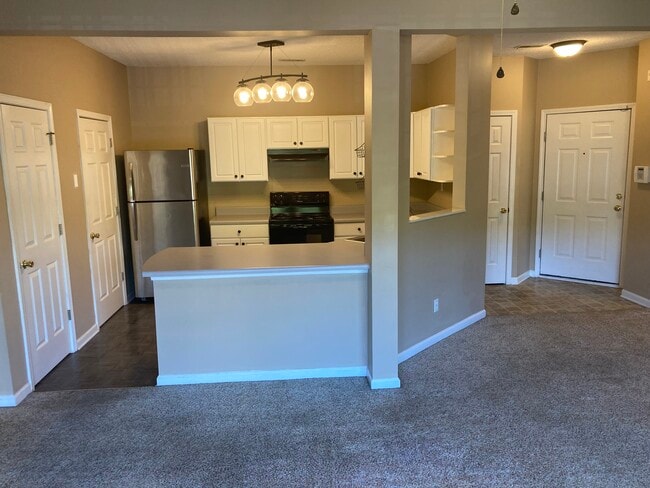 Building Photo - 141 Wexford Dr