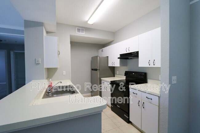 Foto del edificio - 17101 Carrington Park Dr