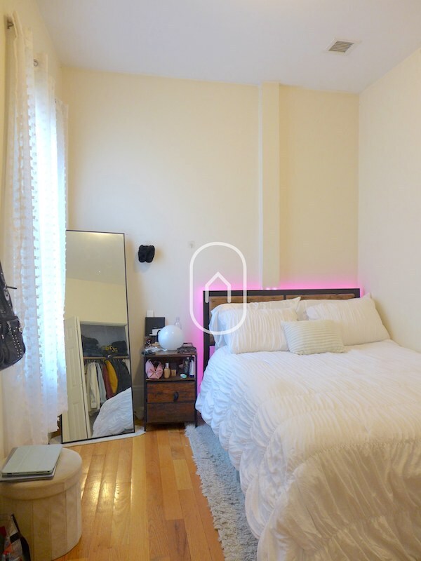 Foto del edificio - 16 Fisher Ave