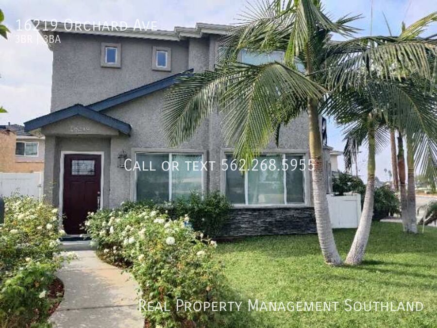 Primary Photo - Three Bedroom Home in Bellflower for Rent!