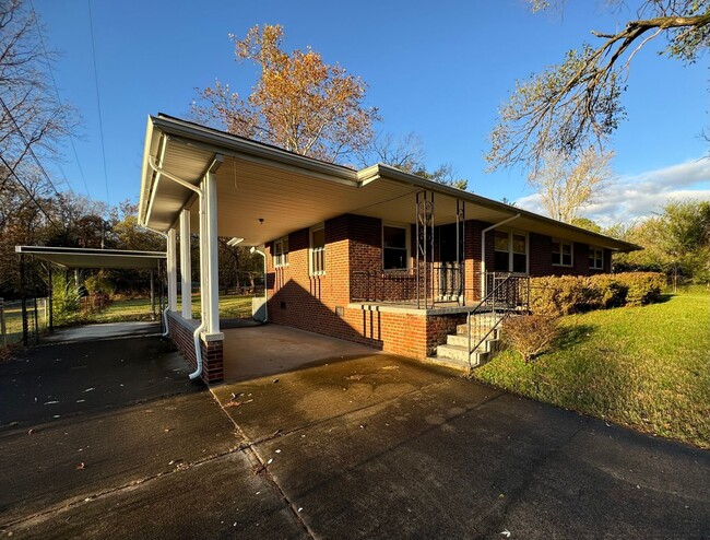 Foto del edificio - Single Family Home in Clarksville