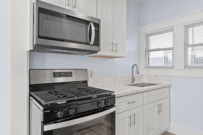 Foto del edificio - 1049 E 5th St