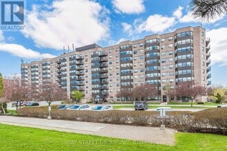 Building Photo - 2 Raymerville Dr