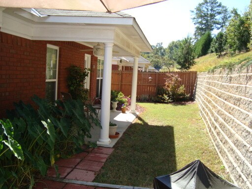 Building Photo - 4029 River Rock Way