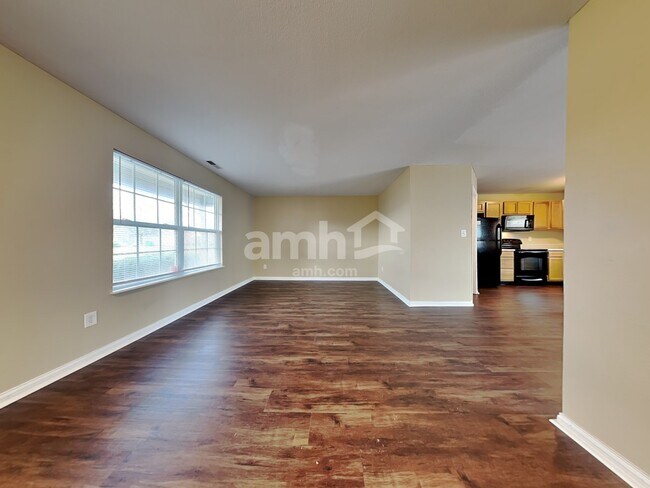 Foto del edificio - 4704 Ashfield Dr
