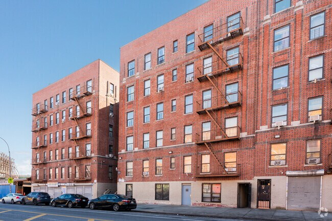 Building Photo - 660 Southern Blvd