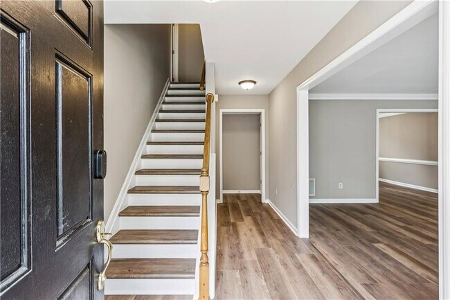 Foto del edificio - 52 Bridle Ln