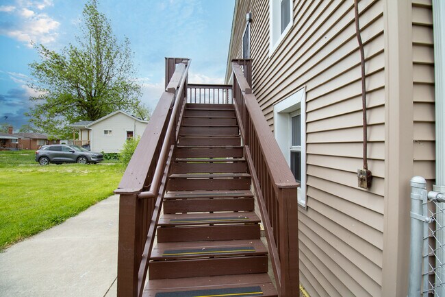 Front entryway stairs - 3804 18th St