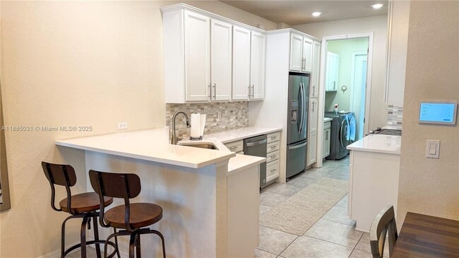 Building Photo - 5110 Eucalyptus Dr