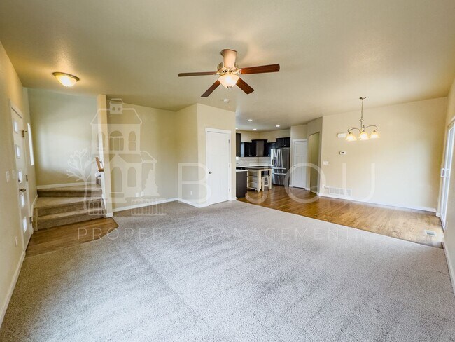 Building Photo - Spring Creek 3 Bedroom