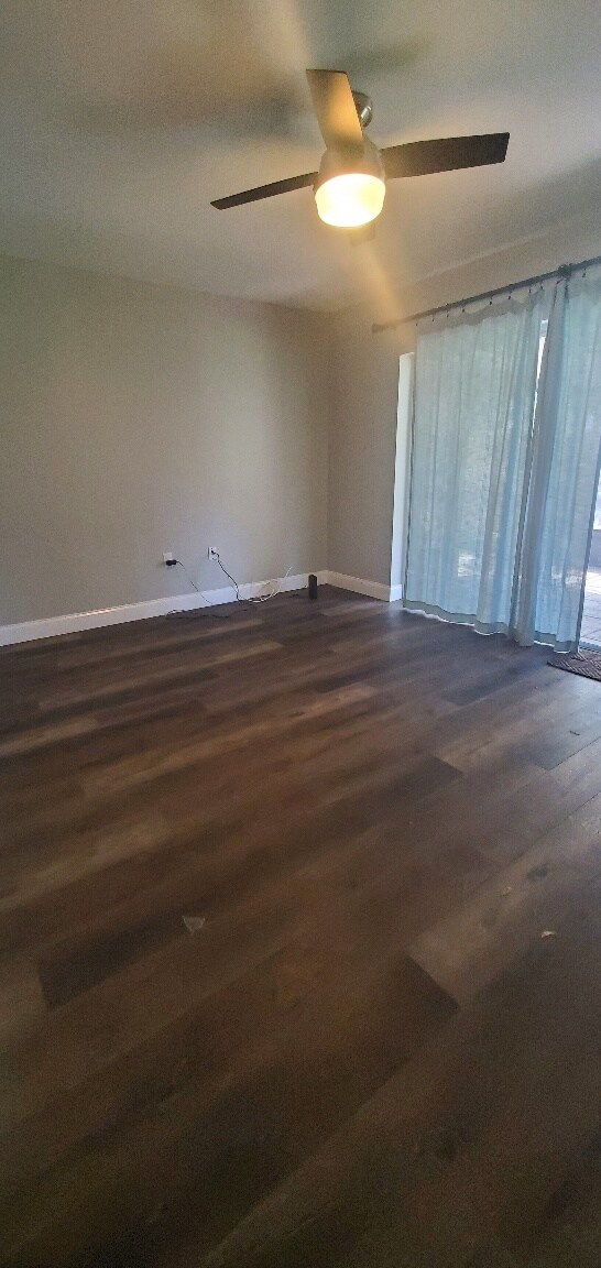 Building Photo - 6785 Sandwater Trl N