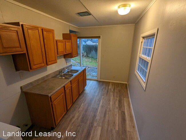 Building Photo - 3 br, 1 bath House - 2444 E. 41st Street