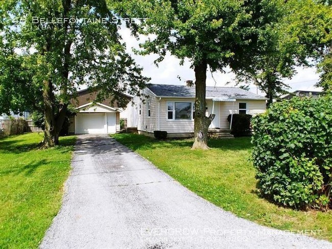 Building Photo - 3 bedroom in Beech Grove IN 46107