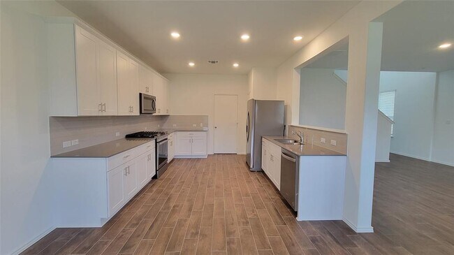 Building Photo - 304 Redonda Dr