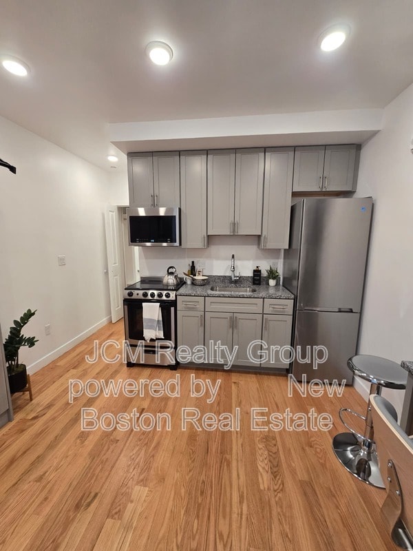 Photo - 165 Hawthorne St Apartment