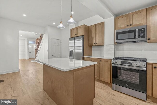 Building Photo - 306 Mifflin St