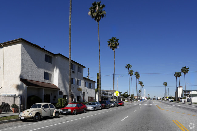 Building Photo - Avalon Villa Apartments