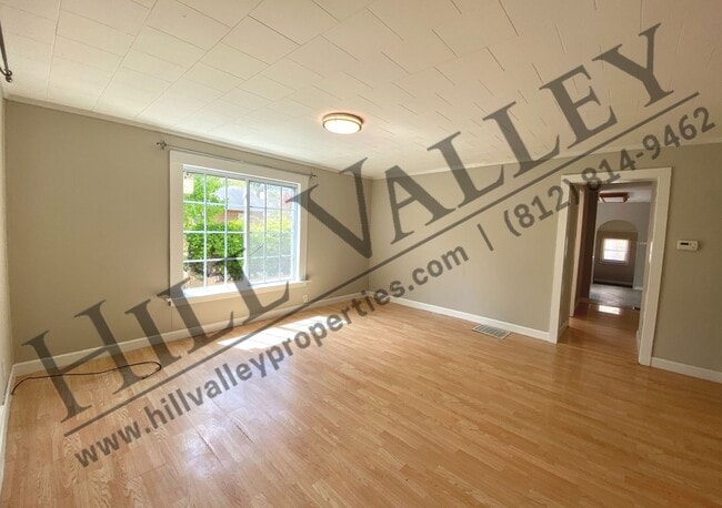 Foto del edificio - Two Bedroom home in desirable east-side lo...