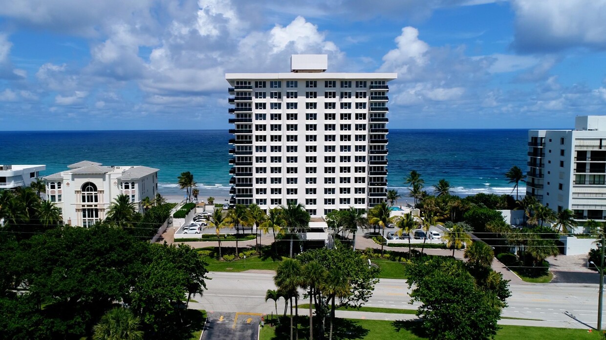 Primary Photo - 2066 N Ocean Blvd