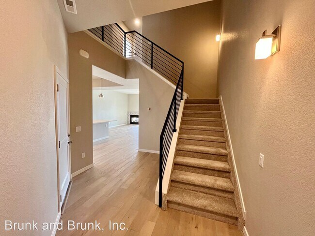 Building Photo - 3 br, 2.5 bath House - 13375 Positano Point