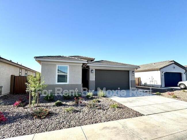 Building Photo - 36370 W Leonessa Ave
