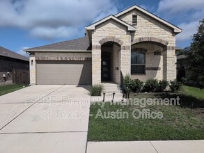Building Photo - 16937 Aventura Ave