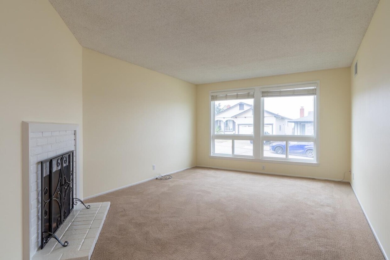 115 Paradise Dr, Pacifica, CA 94044 House Rental in Pacifica, CA