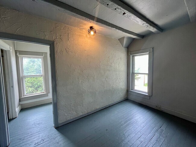 Foto del edificio - 4 Bed 2  Bath Single Family Home in Wausau