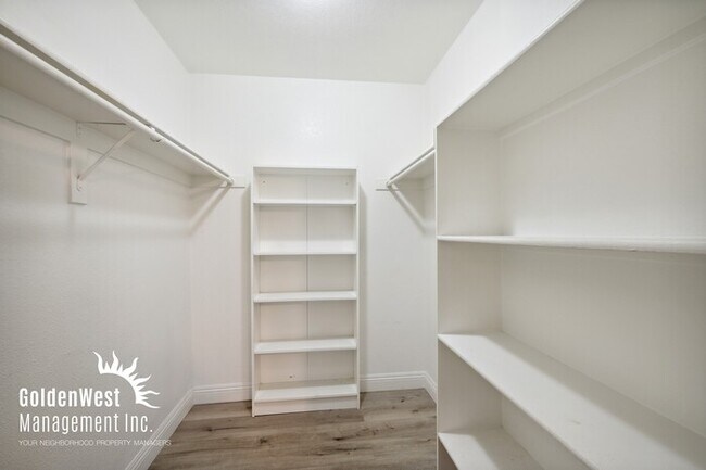 Foto del edificio - Gorgeous 1Bdm 1Ba Condo in Gated Community