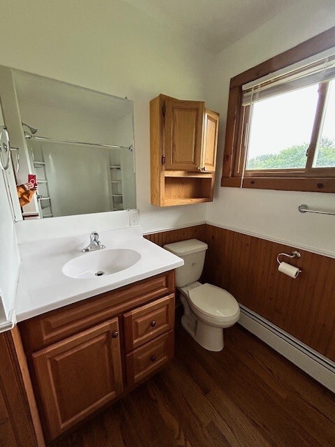 Bathroom - 526 County Road JJ