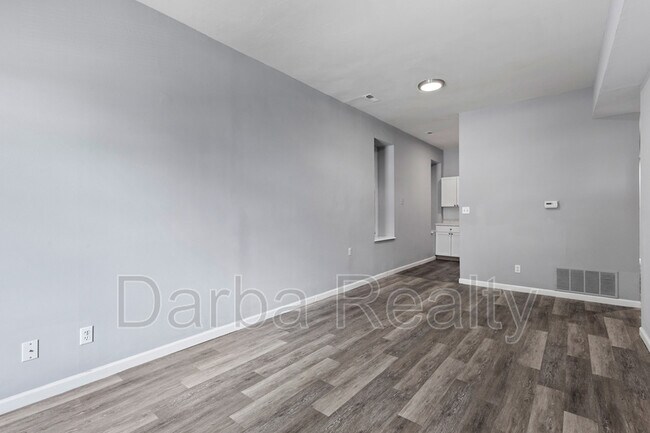 Building Photo - 2310 Jefferson Ave