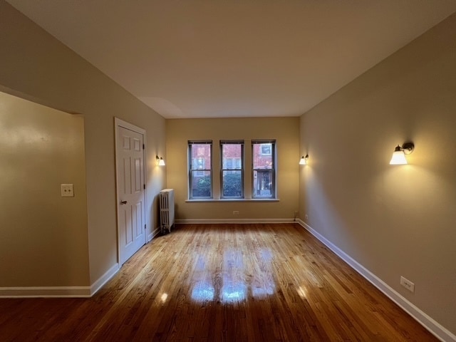 Foto del edificio - 1347 1/2 W Touhy Ave
